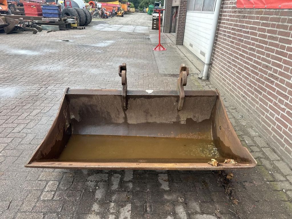 CW30 excavator bucket