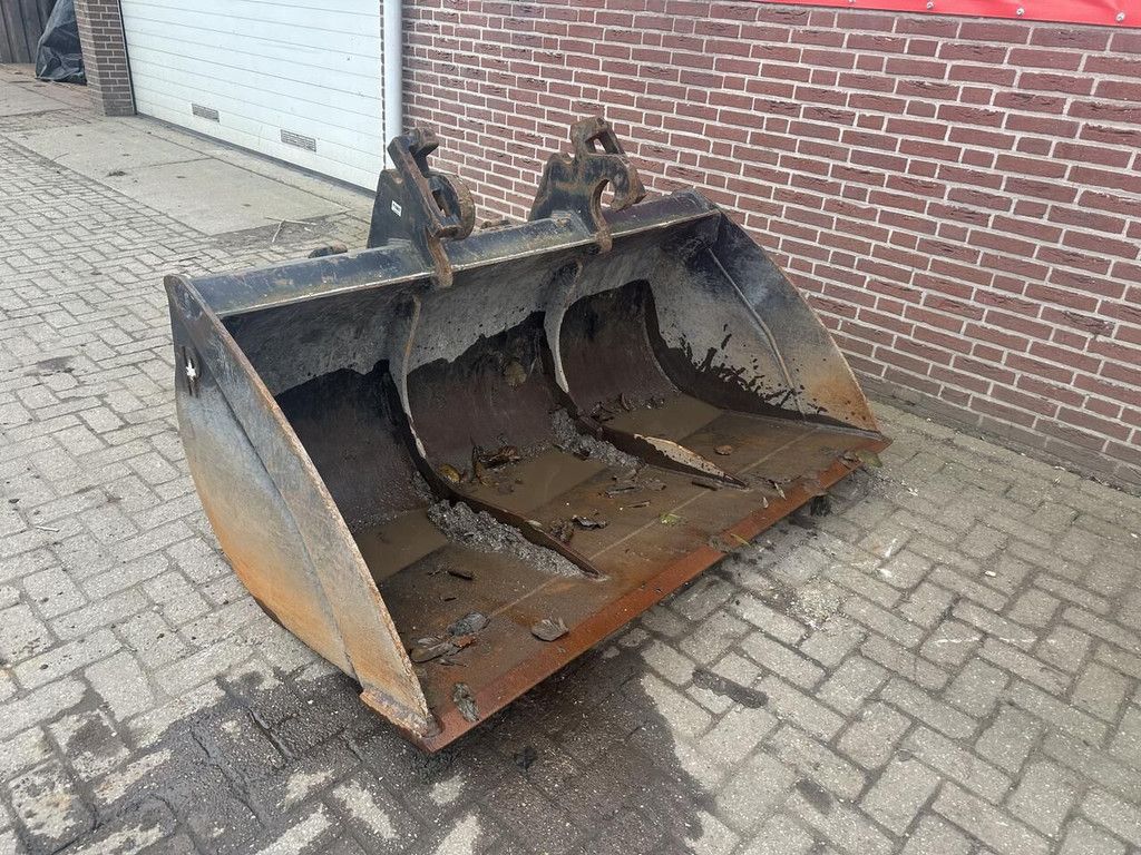 Slotenbak CW30 omkeerbaar - Gebruikt