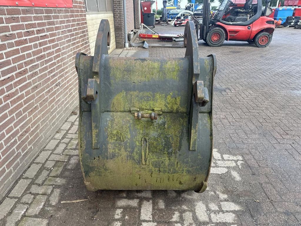 CW 40 excavator bucket