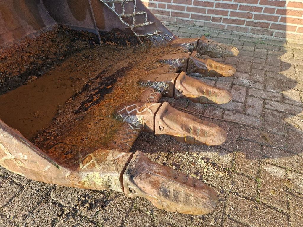 Verachterd dieplepel excavator bucket