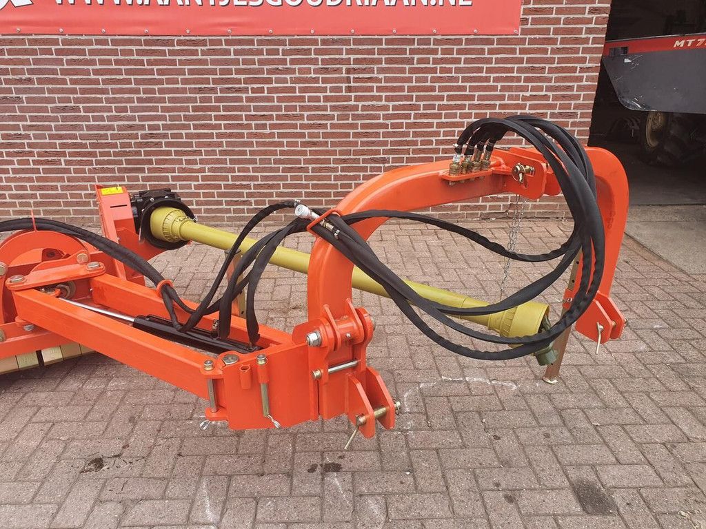 AGF 200 Verstekklepelmaaier