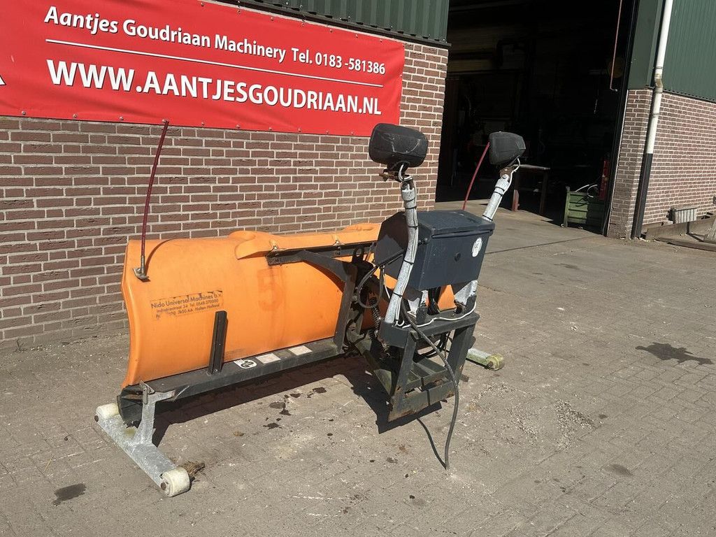 Sneeuwschuif - Gebruikt snow plough