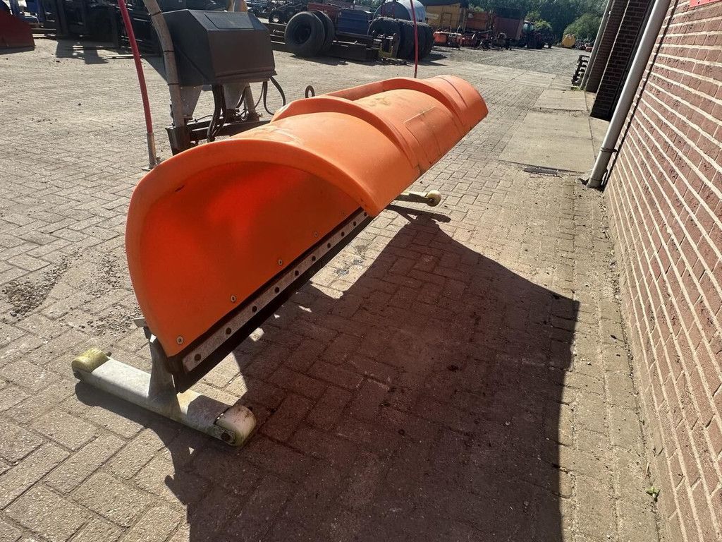 Sneeuwschuif - Gebruikt snow plough