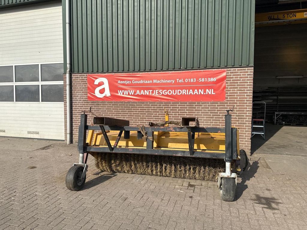 Rolbezem sweeper brush