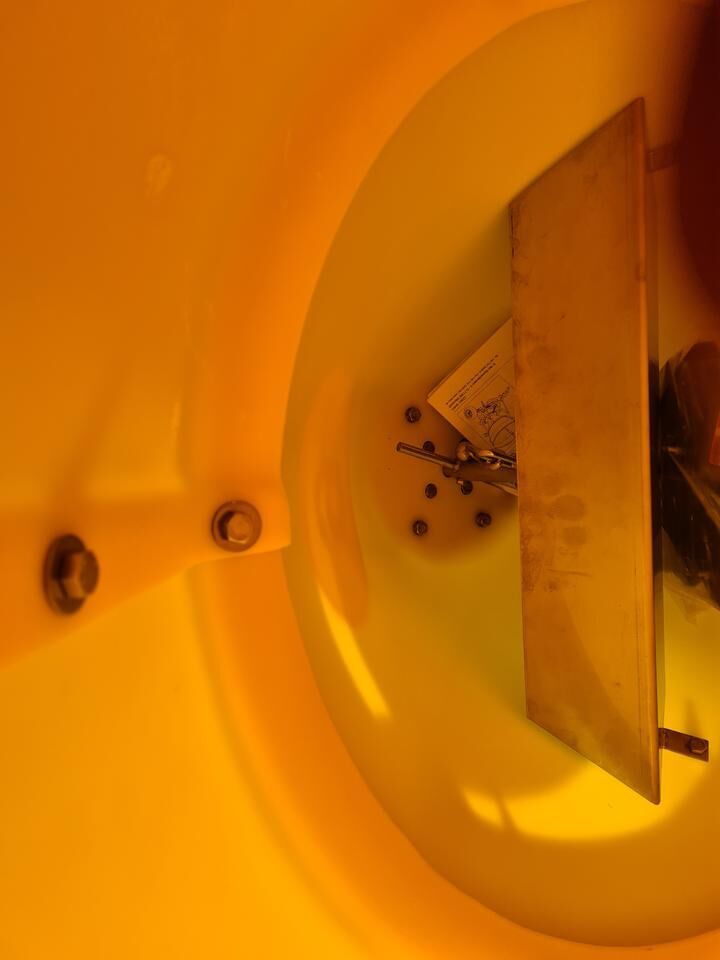 Zoutstrooier SW 300 met PE-bak