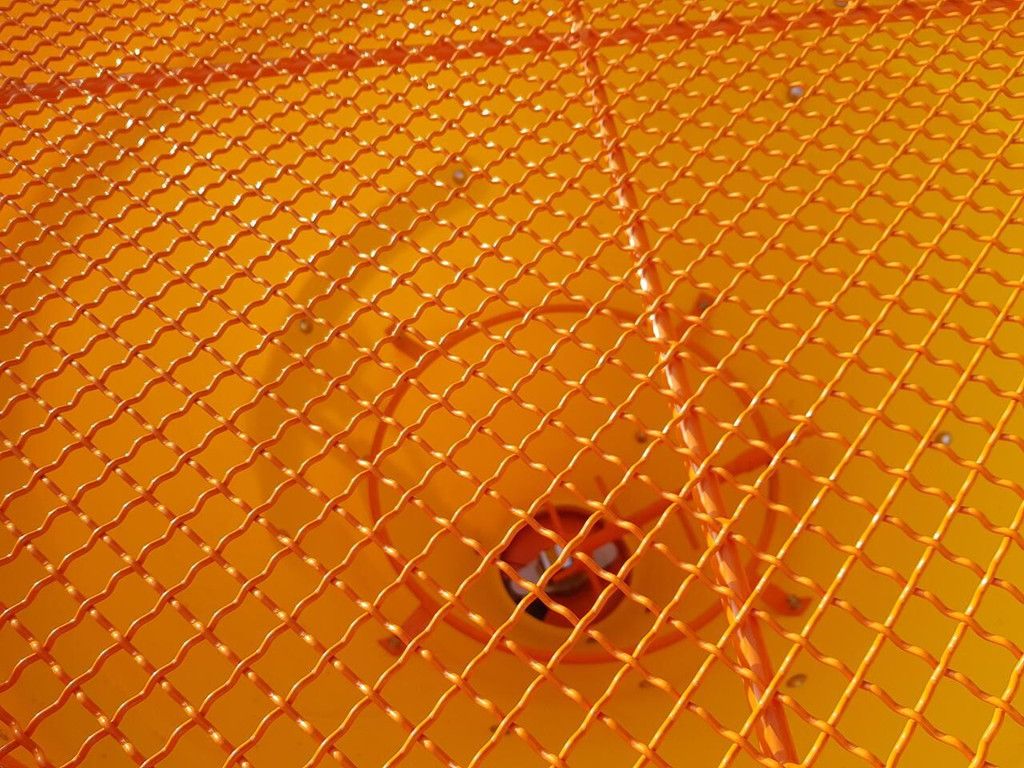 Pronar PS250M mounted sand spreader