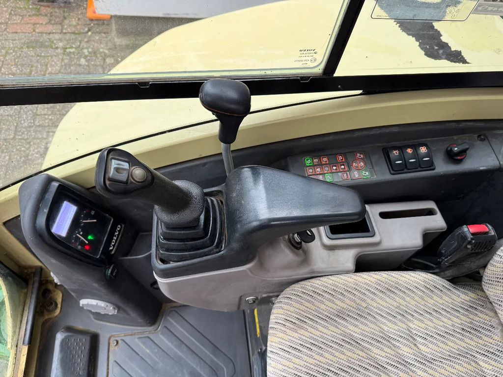 Volvo EC35D 3buckets