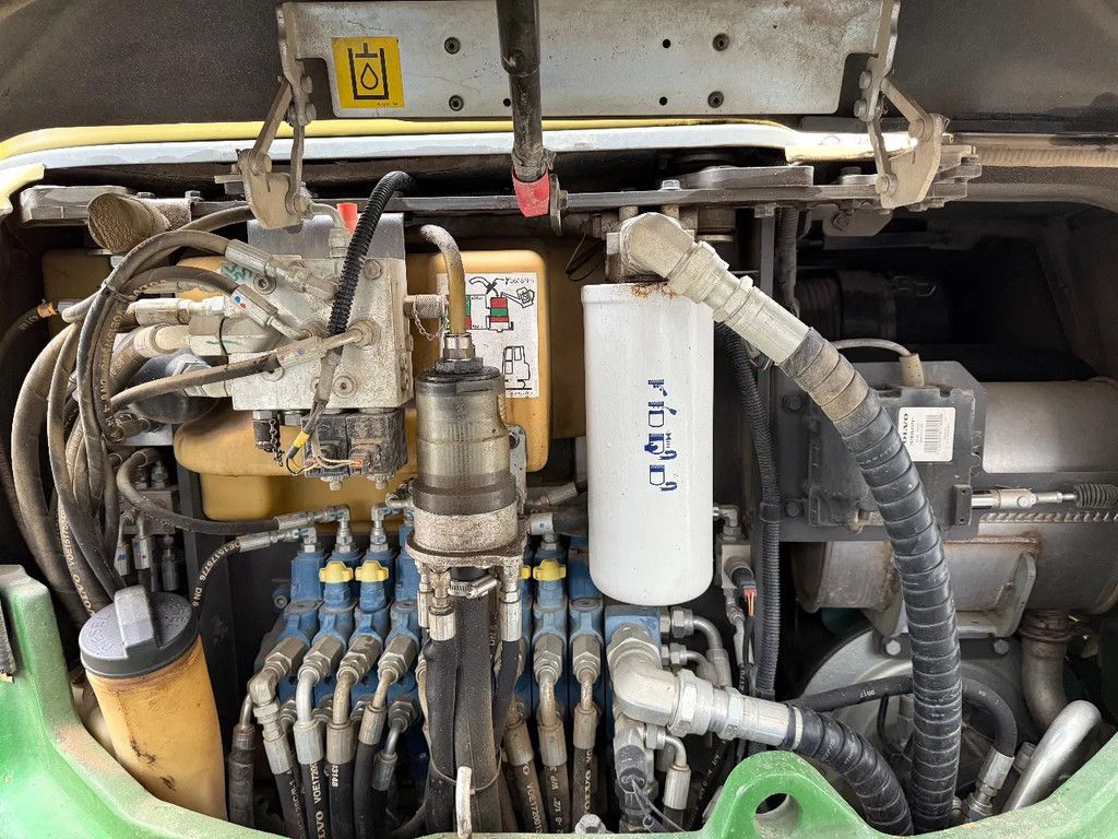 Volvo EC35D 3buckets