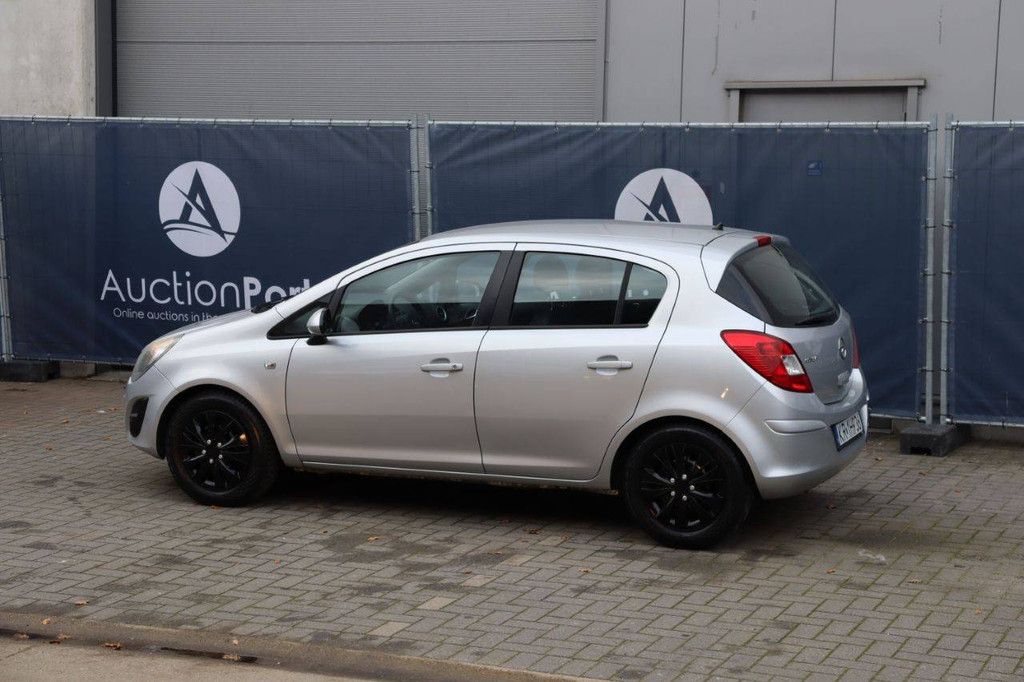 Pkw Opel Corsa Benzin