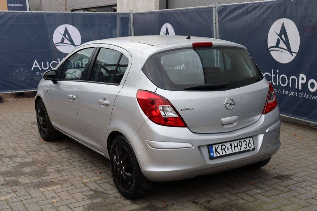 Pkw Opel Corsa Benzin