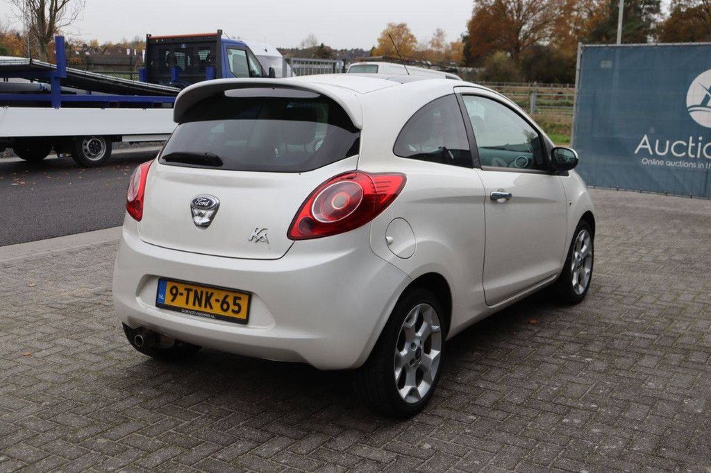 Personenauto Ford KA Benzine 2014 (Marge)