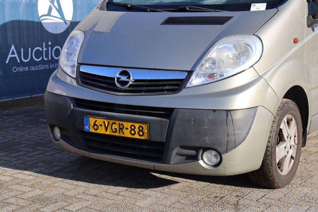 Bestelwagen Opel VIVARO-2 2.0CDTI/66KW-E4 2.7T L1H1 Diesel 2010 (Marge)