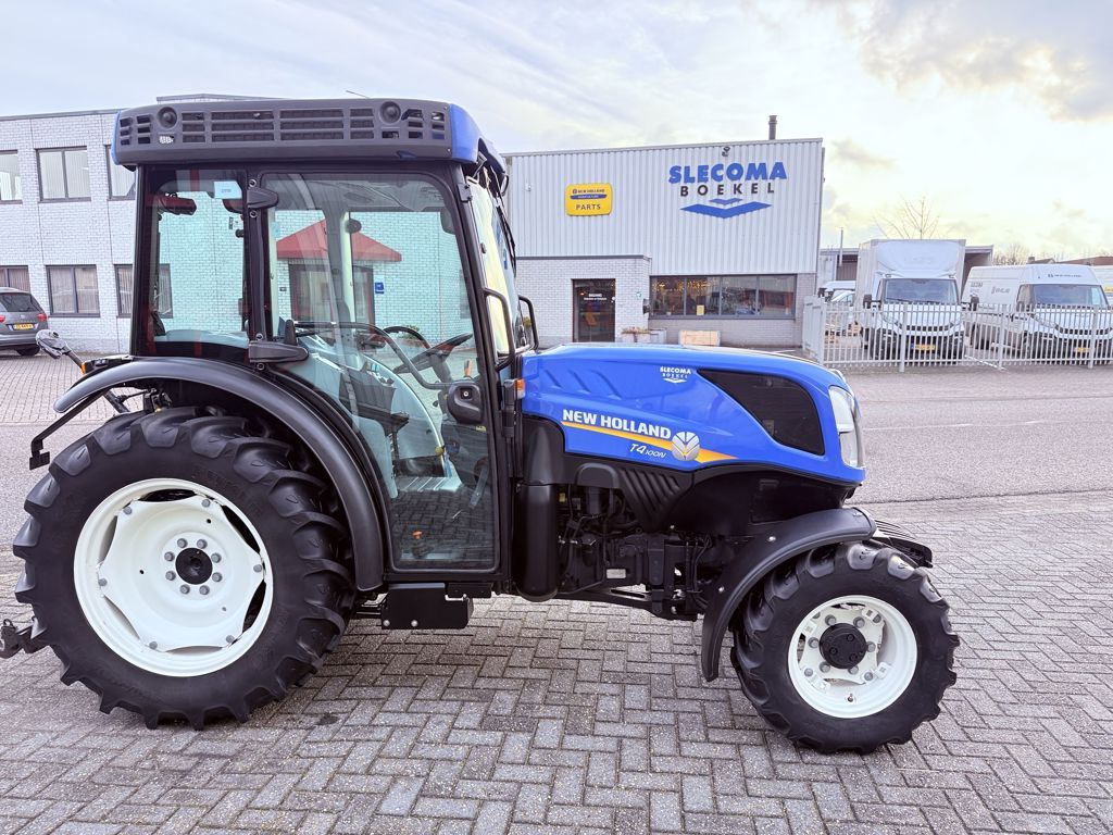 New Holland T4.100N BlueCab4 Supersteer