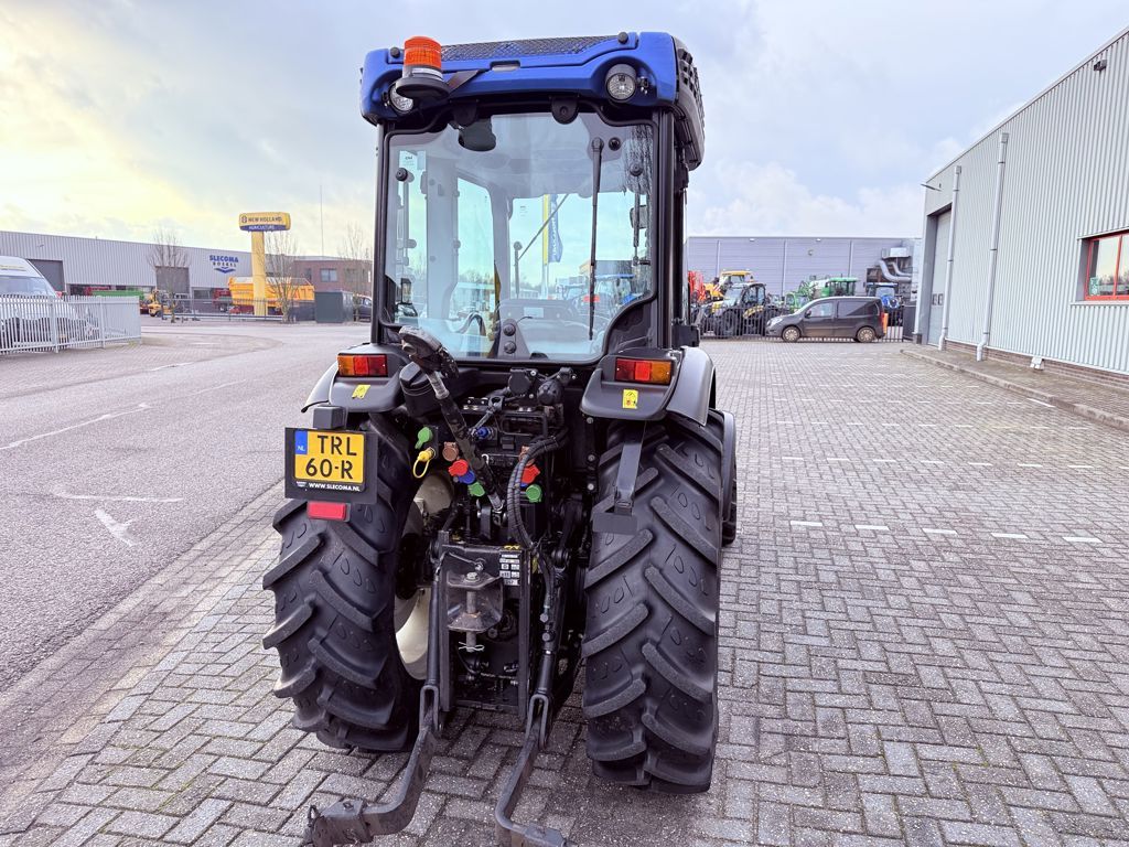 New Holland T4.100N BlueCab4 Supersteer