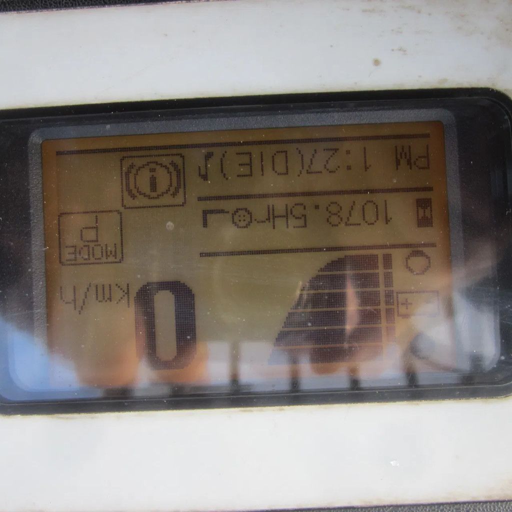 Nissan Heftruck, L30T elektrisch, triplomast, side shift.