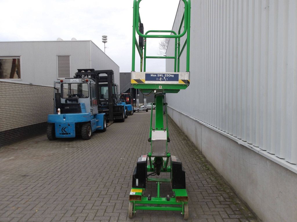 Mast lift Power Tower Nano 5.1m 2021