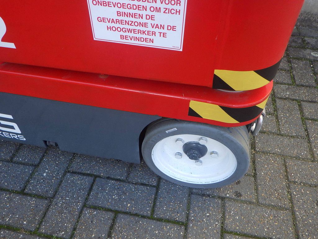 Skyjack SJ12 Electric Mast Lift 5.48m 2016