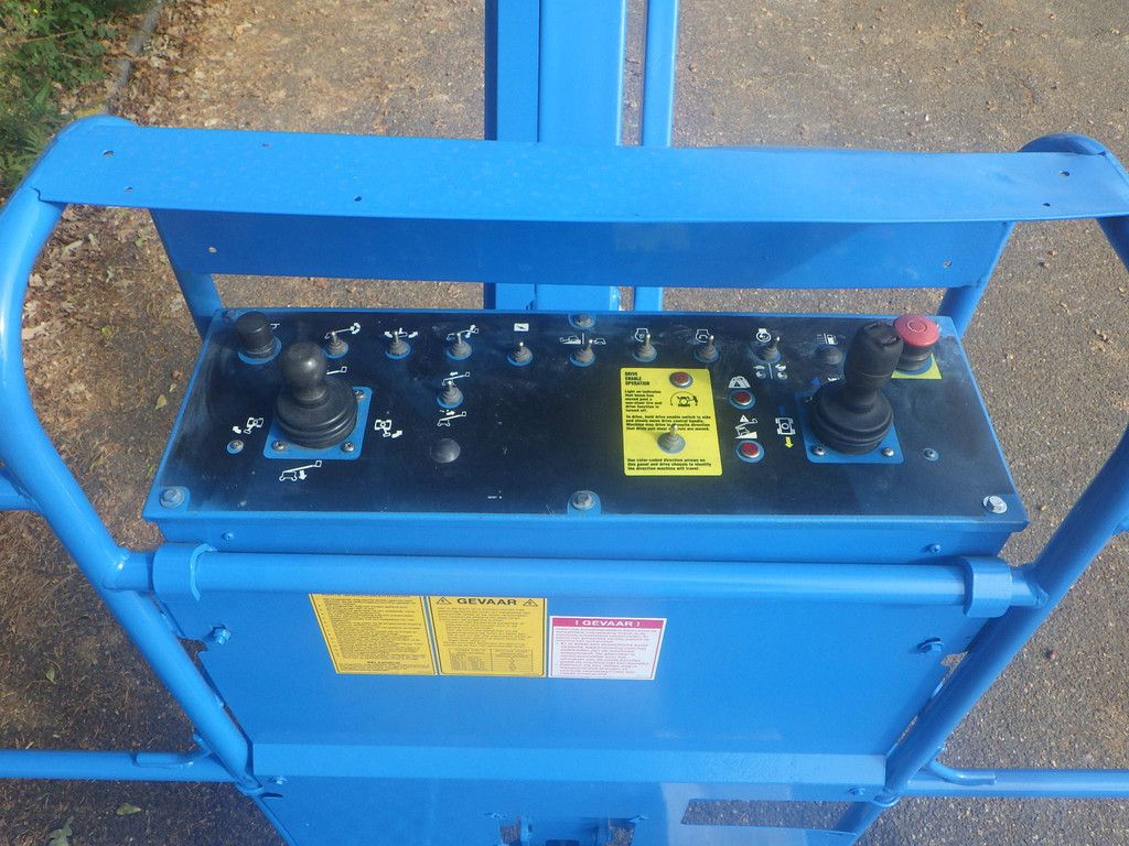 Genie S-45 Diesel 15.72m Telescopic Boom Lift 2014