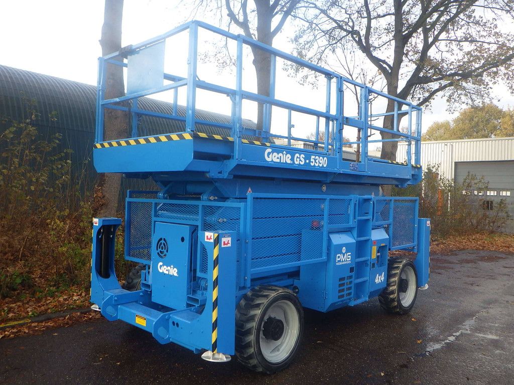 Scissor lift Genie GS-5390RT 18.15m Diesel 2011