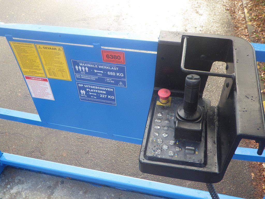 Scissor lift Genie GS-5390RT 18.15m Diesel 2011