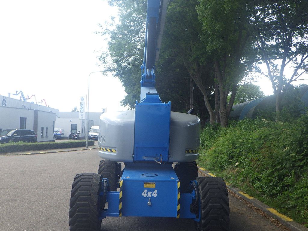 Genie Z-80/60 Diesel 25.77m Articulated Telescopic Boom Lift 2010