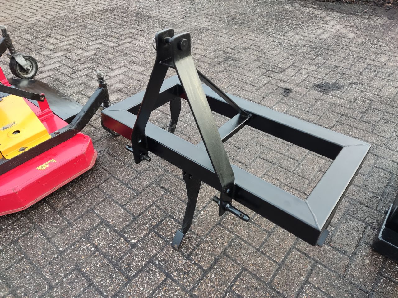 YANMAR minitractor (type F16D) met toebehoren (maaidek, etc)