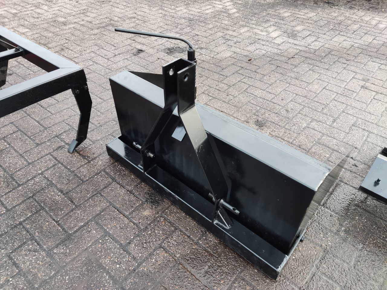 YANMAR minitractor (type F16D) met toebehoren (maaidek, etc)