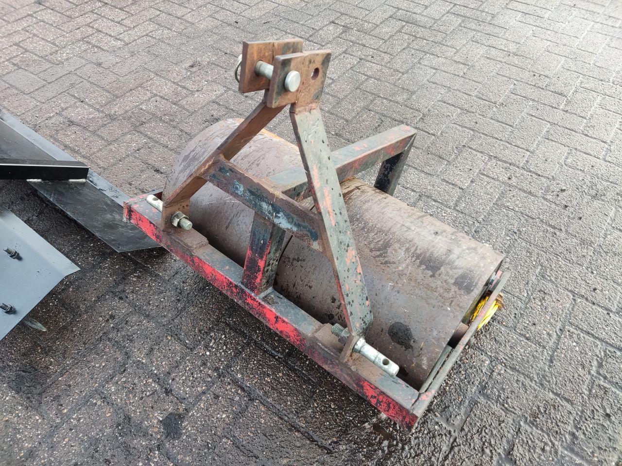 YANMAR minitractor (type F16D) met toebehoren (maaidek, etc)