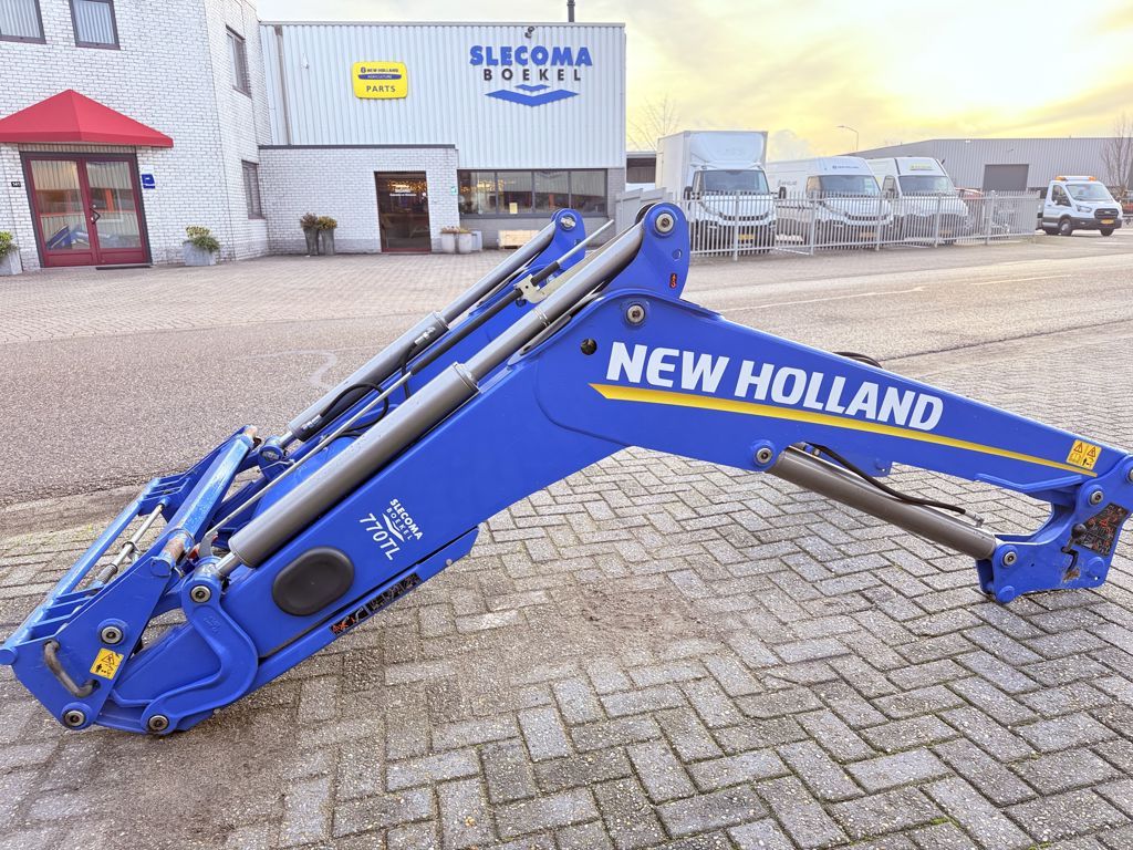 Stoll Voorlader TL770 Aanbouwdelen NH /CaseIH