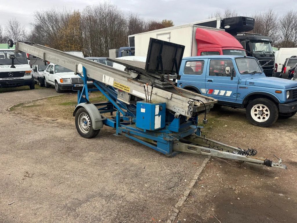 Klaas **LADDERLIFT-DAKWERKERSLIFT-VERHUISLIFT**