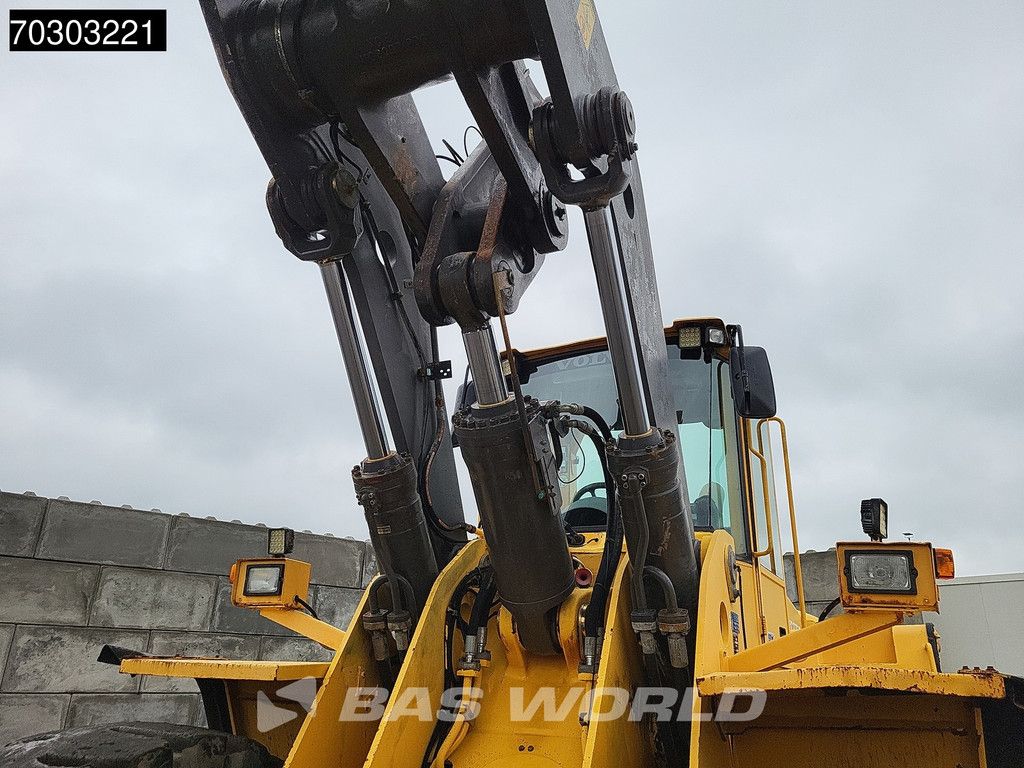 Volvo L220 E Quick Coupler