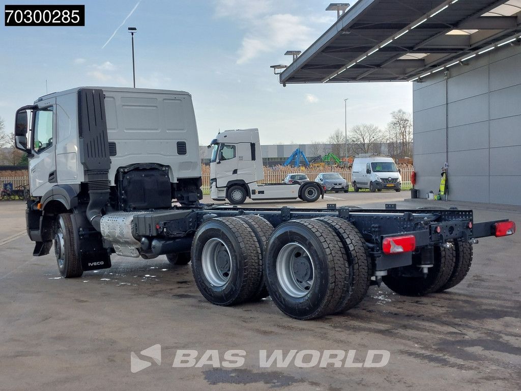 Iveco X-Way X-Way 500 6X4 NEW 6x4 chassis Sleepercab Rear Air suspension Automatic Euro 6