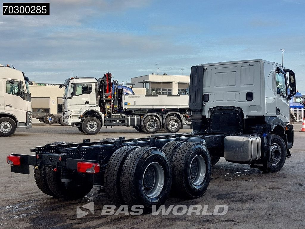 Iveco X-Way X-Way 500 6X4 NEW 6x4 chassis Sleepercab Rear Air suspension Automatic Euro 6
