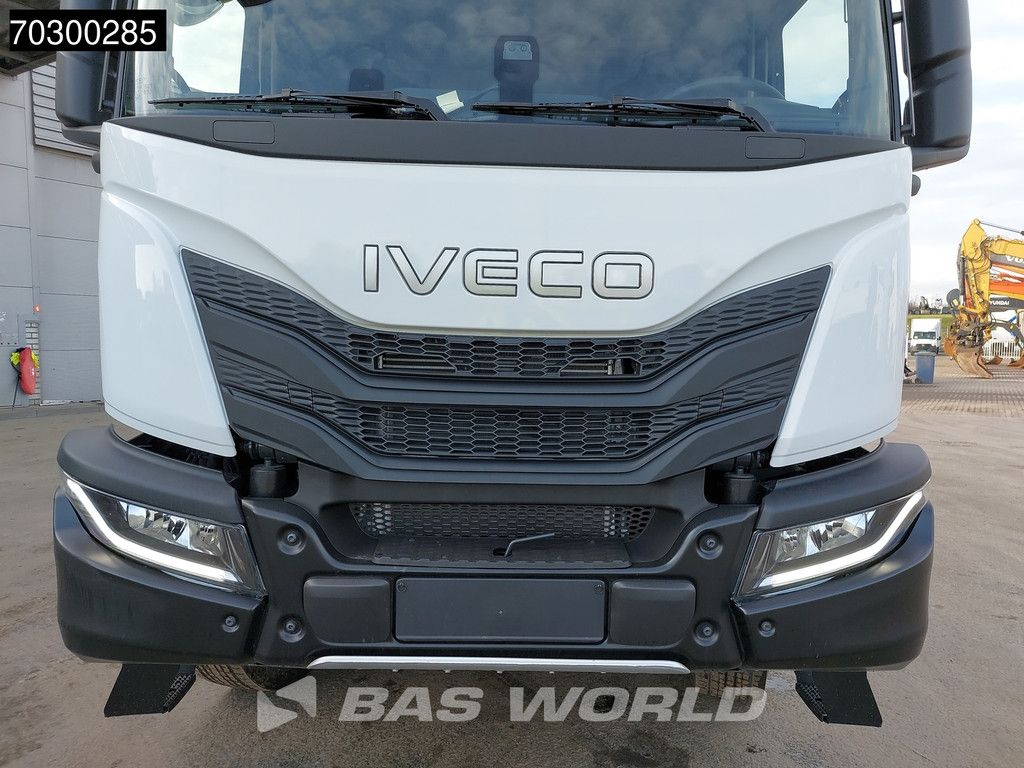 Iveco X-Way X-Way 500 6X4 NEW 6x4 chassis Sleepercab Rear Air suspension Automatic Euro 6