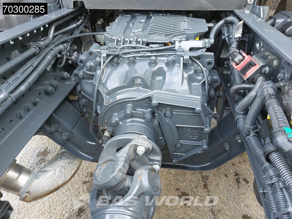 Iveco X-Way X-Way 500 6X4 NEW 6x4 chassis Sleepercab Rear Air suspension Automatic Euro 6