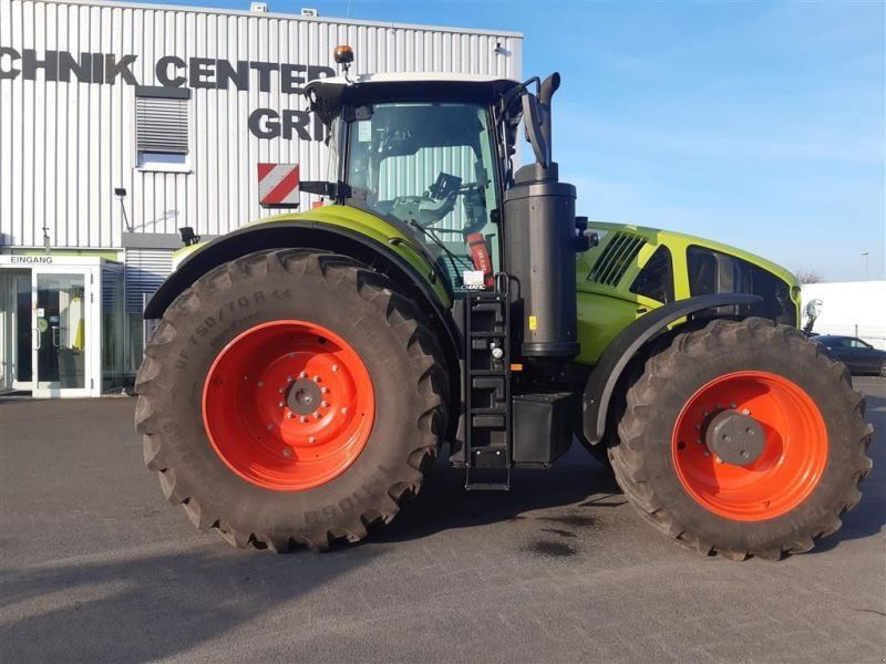 Claas AXION 930 CM