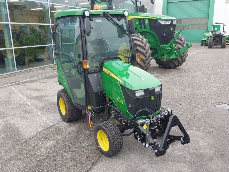 John Deere 1026R