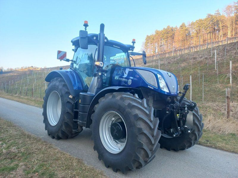 New Holland T 7.300 AC