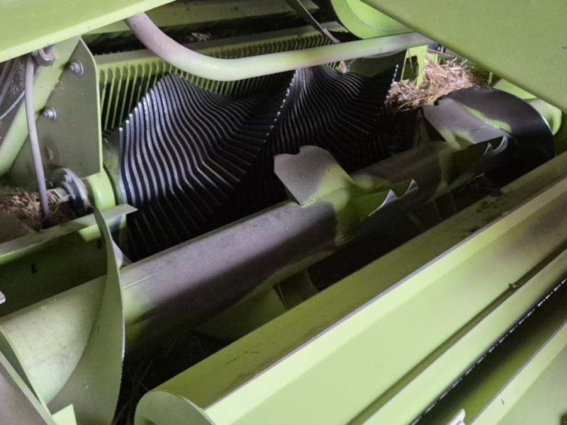 Claas Quadrant  2200 RC