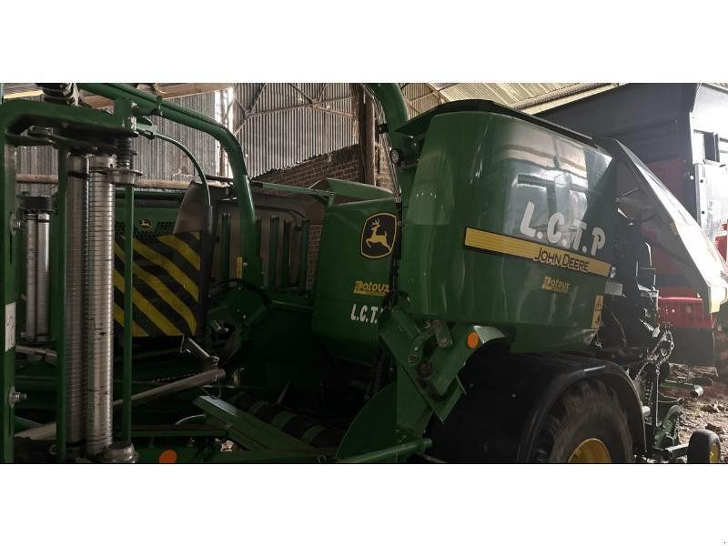 John Deere C441R