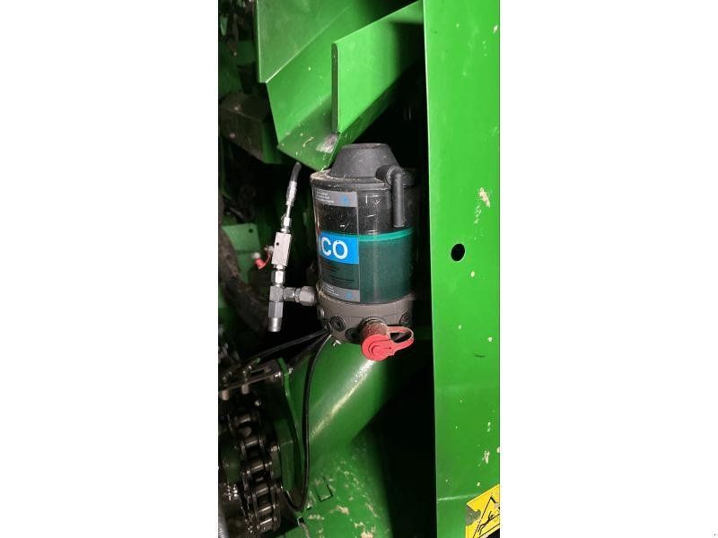 John Deere C441R