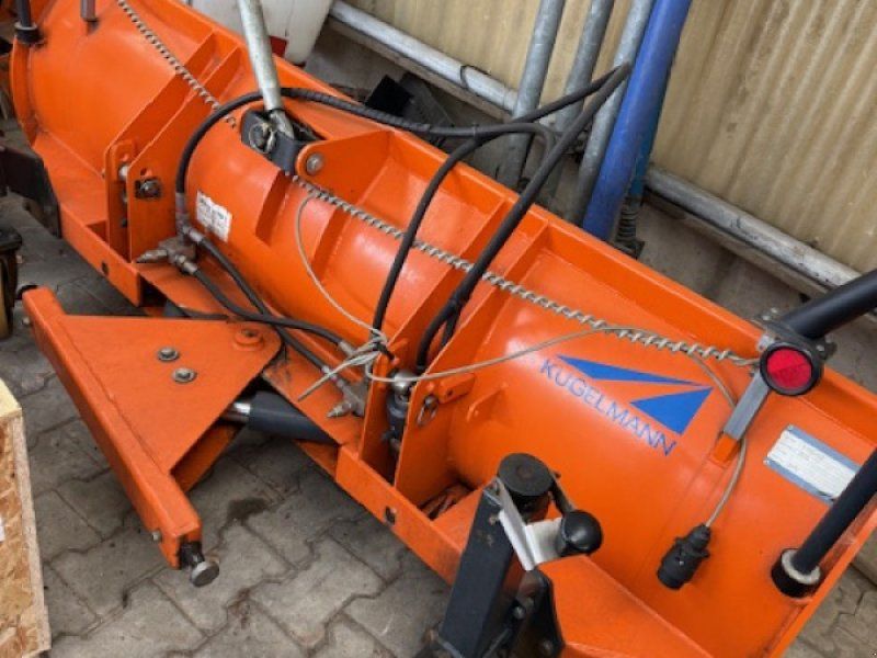 Kugelmann B200/67 Schneeräumschild