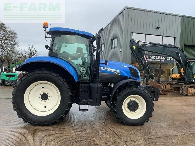New Holland t7.210 auto command (st25411)