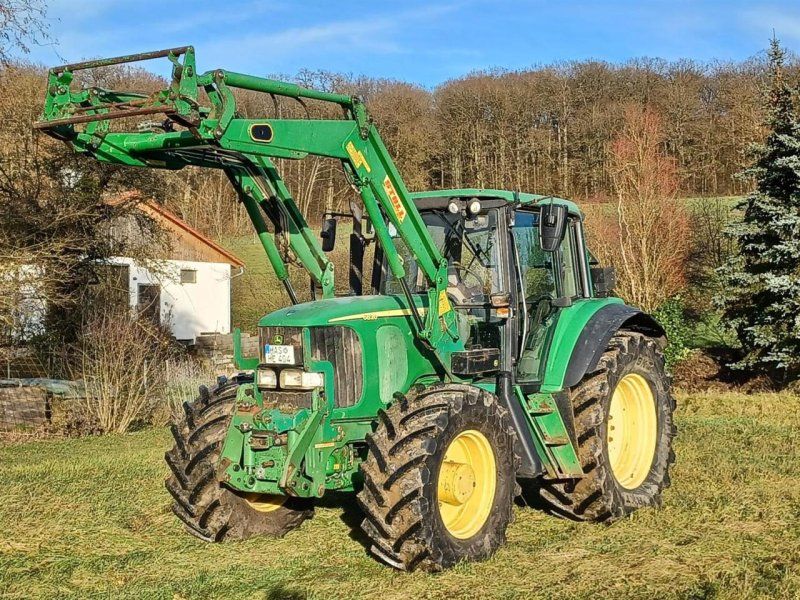 John Deere 6820