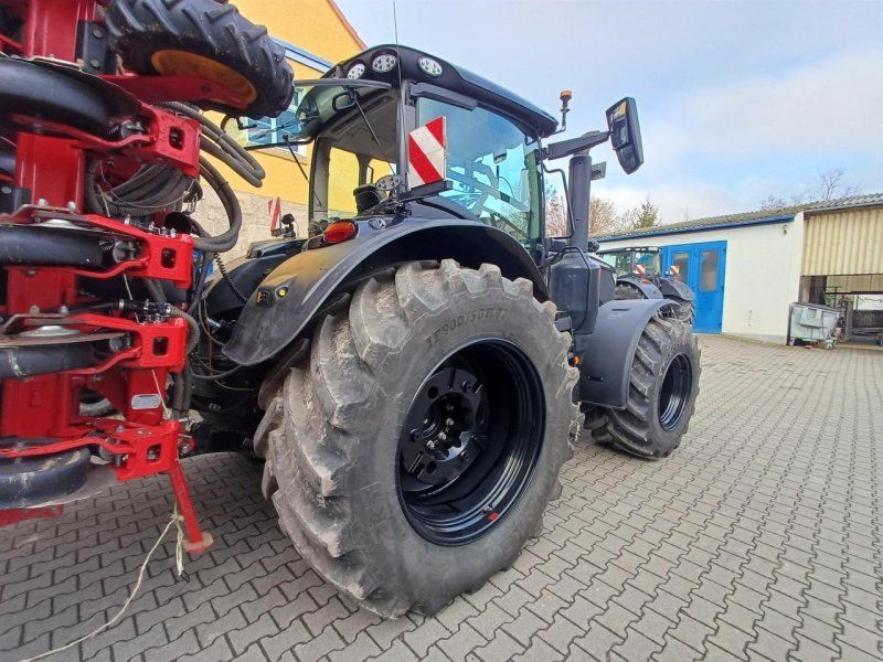 John Deere 6R 250 Black Edition