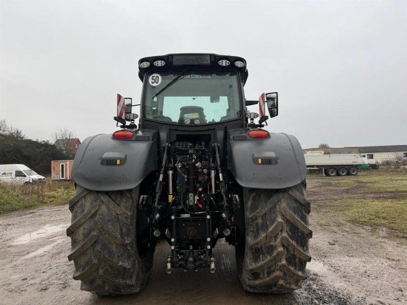 John Deere 6R 250 Black Desgin