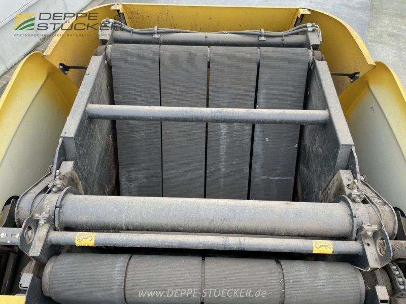 New Holland Roll Belt 180 Cropcutter