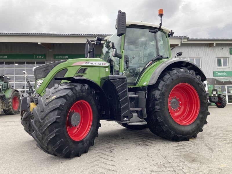 Fendt 724 VARIO S4 PROFI PLUS