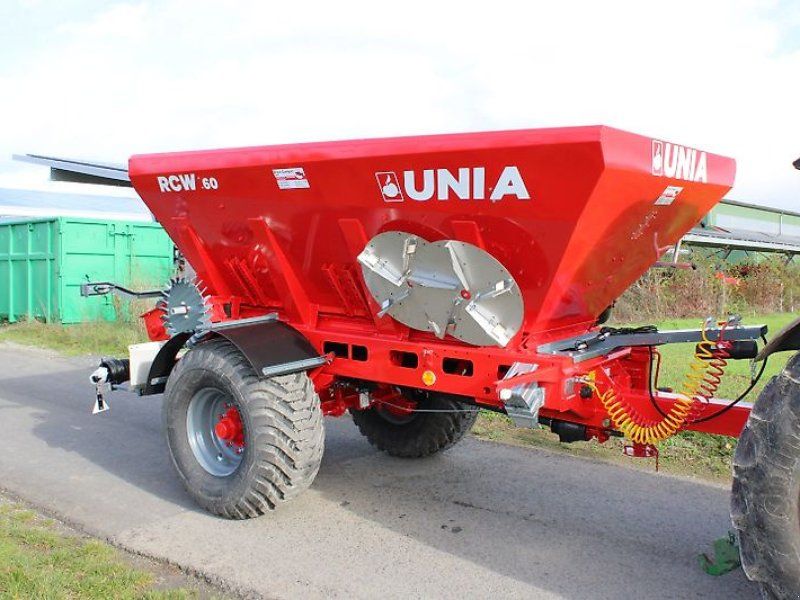 Unia RCW 60 Kalkstreuer Düngerstreuer 6000 L