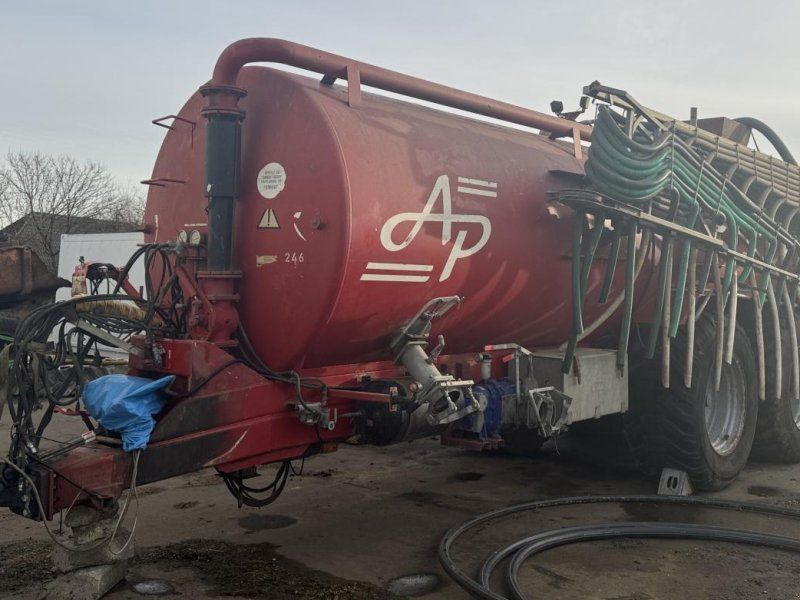 AP Güllefass mit 24m Gestänge